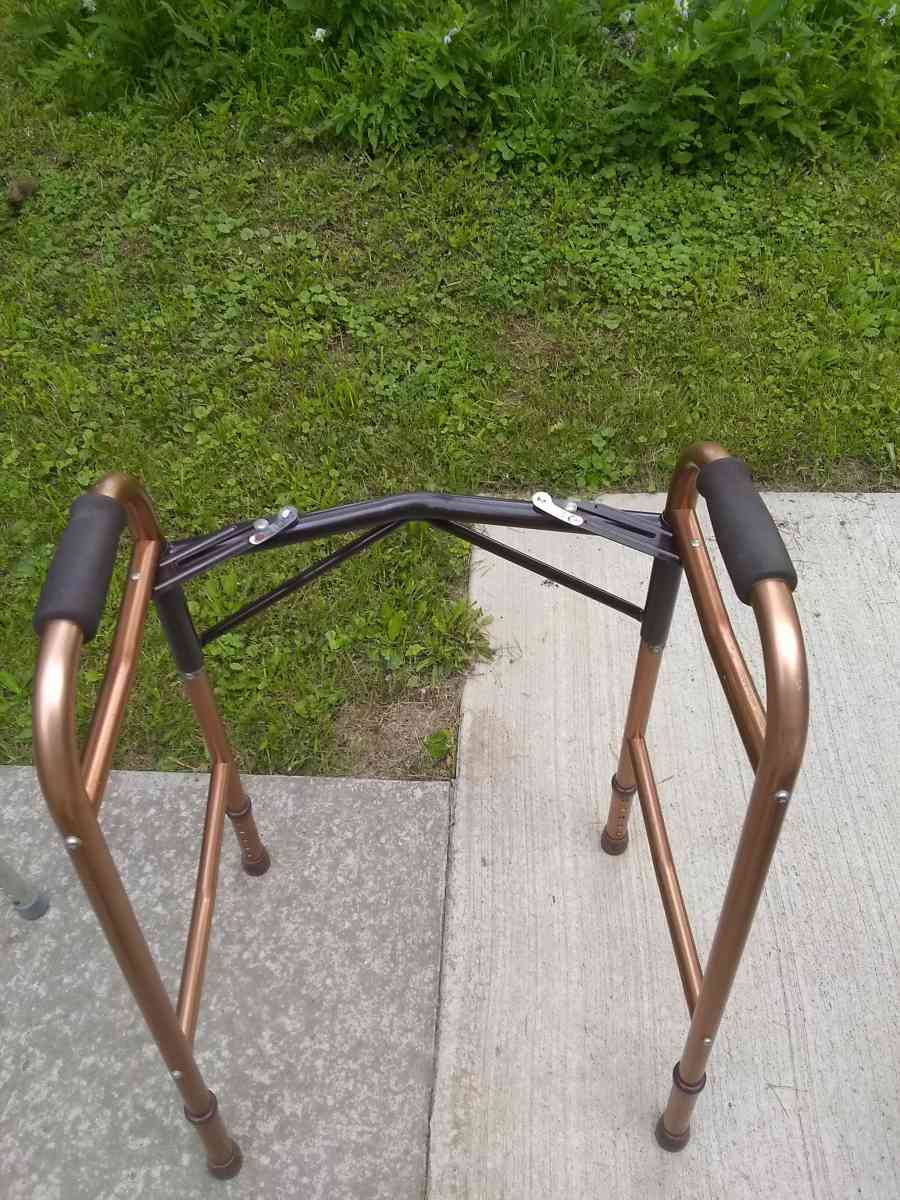 Guardian prestige saf t lok folding safe walker