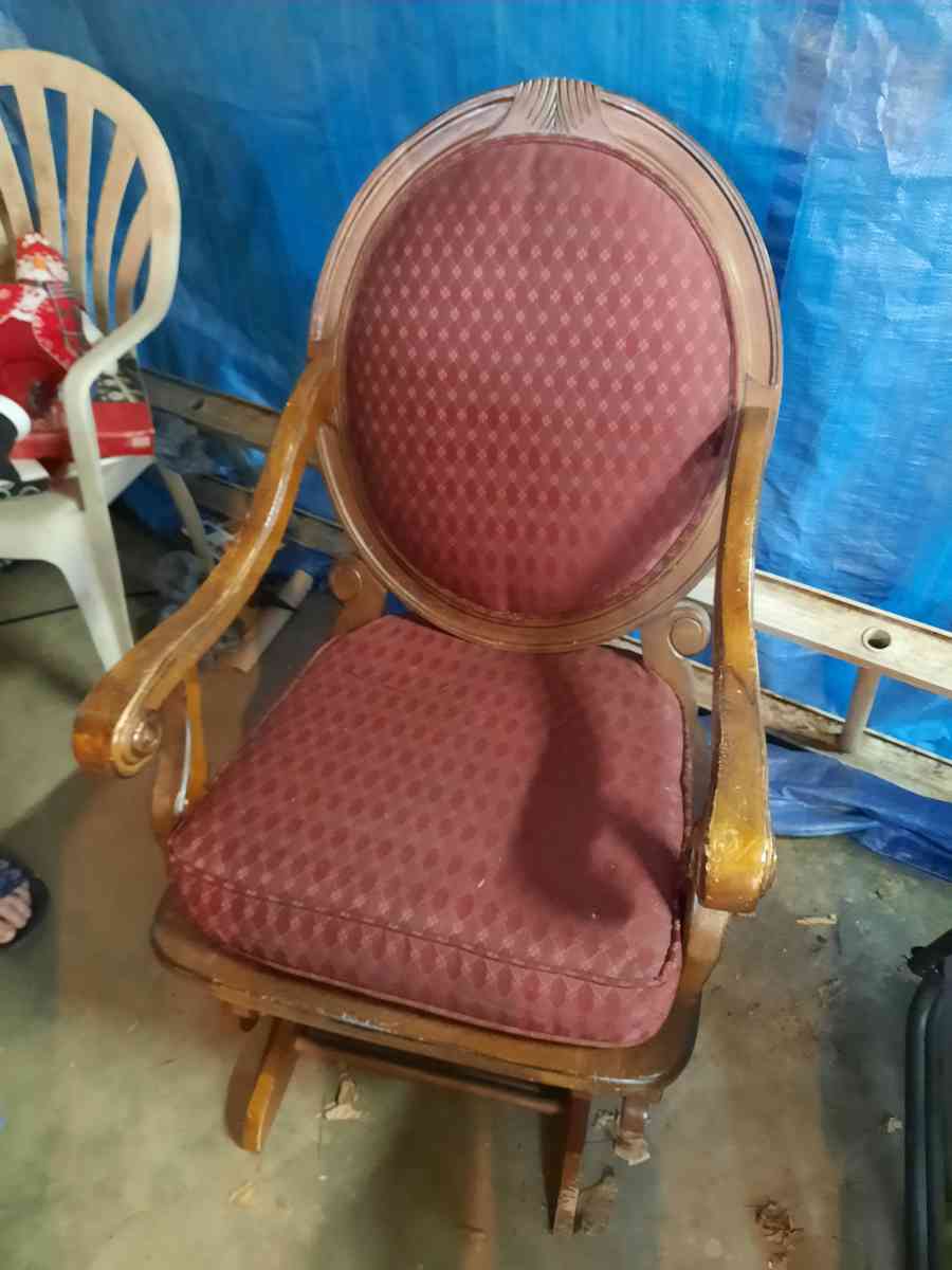 rocker chair no ottaman