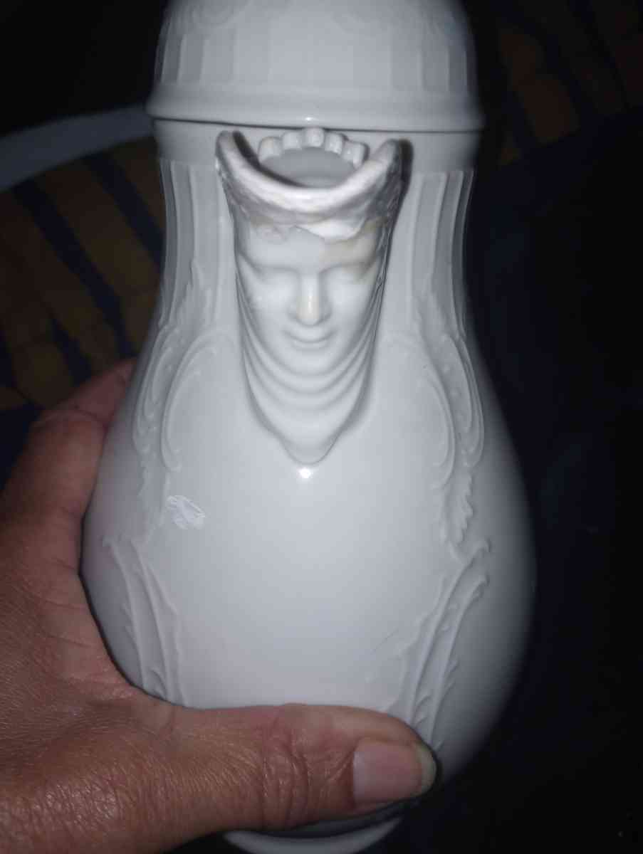 UNIQUE NOVEL Furstenberg Porcelain Coffee Pot Teapot MANS FA