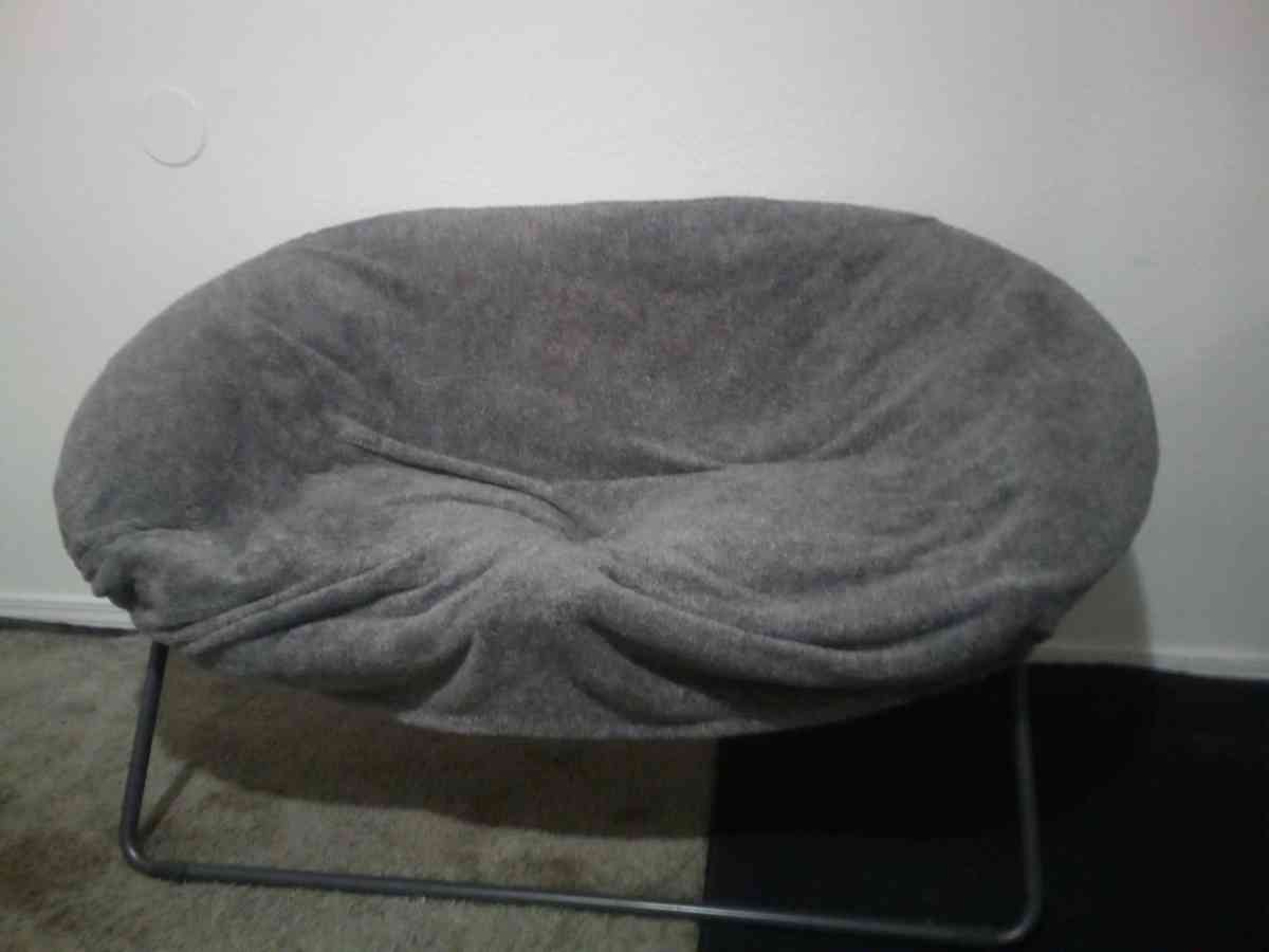 Two seater folds up and easy to wash couch