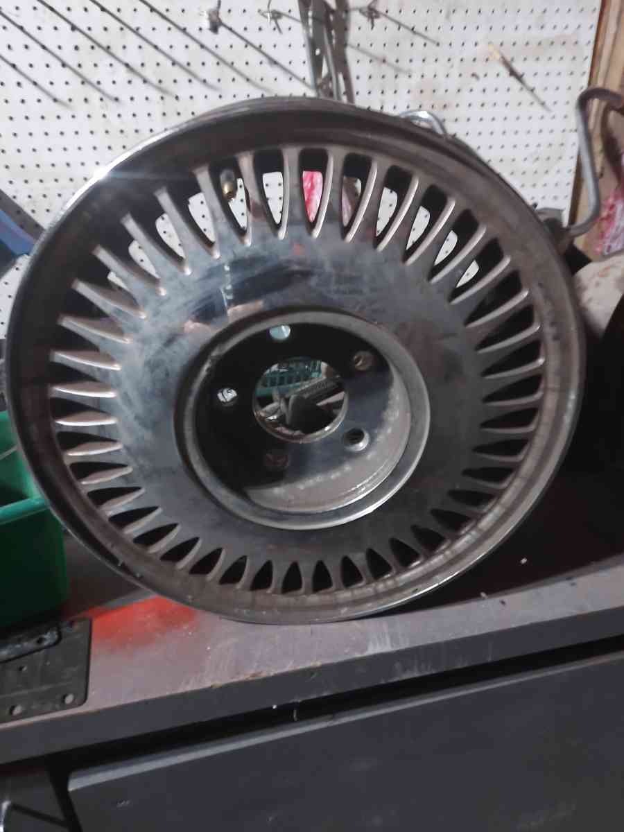 vehicle rim