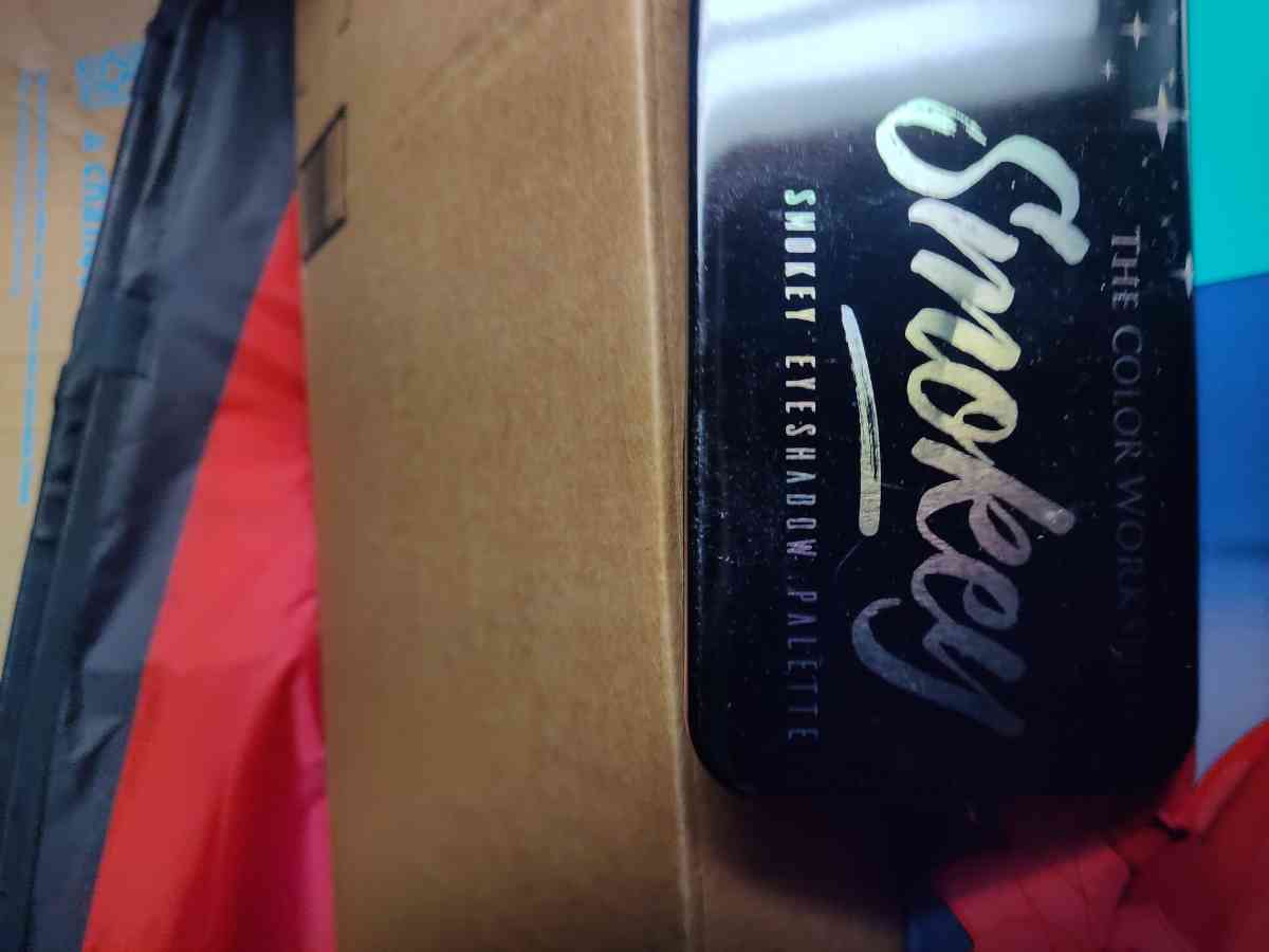 Jeffrey star makeup kits