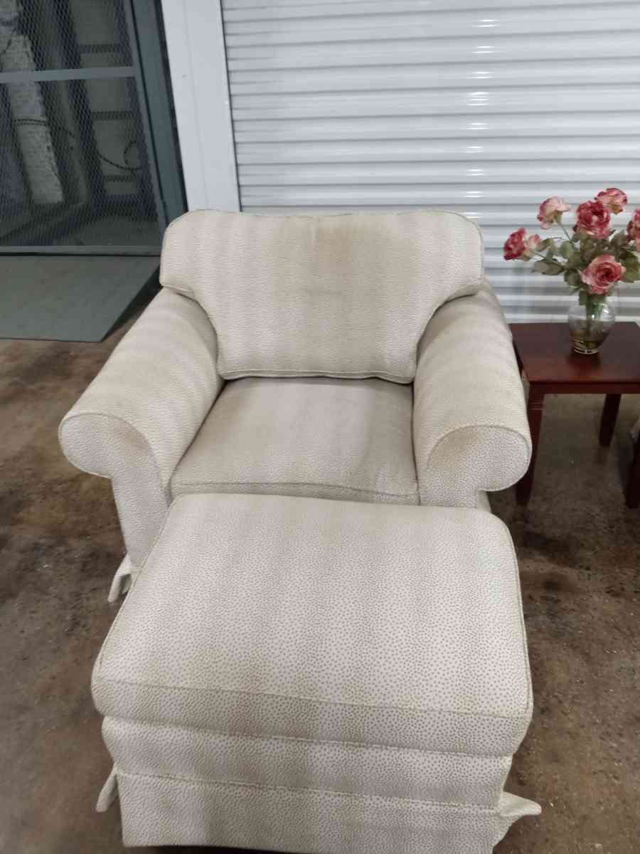 Single Sofa Seat  Ottoman