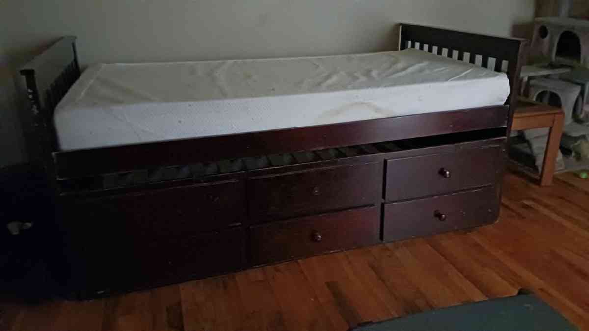 Trundle Bed