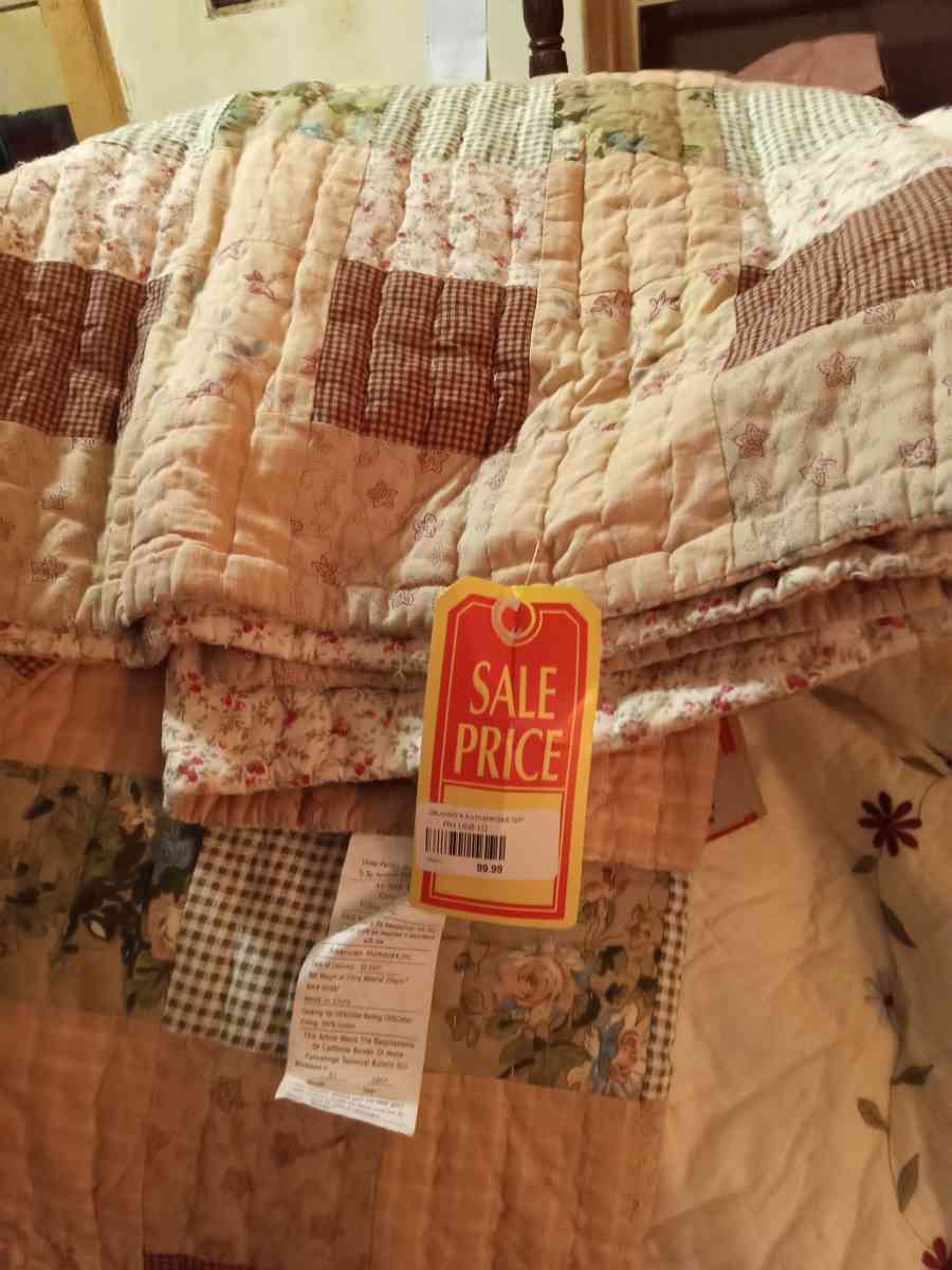 handmade Dolly parton quilts brandnew
