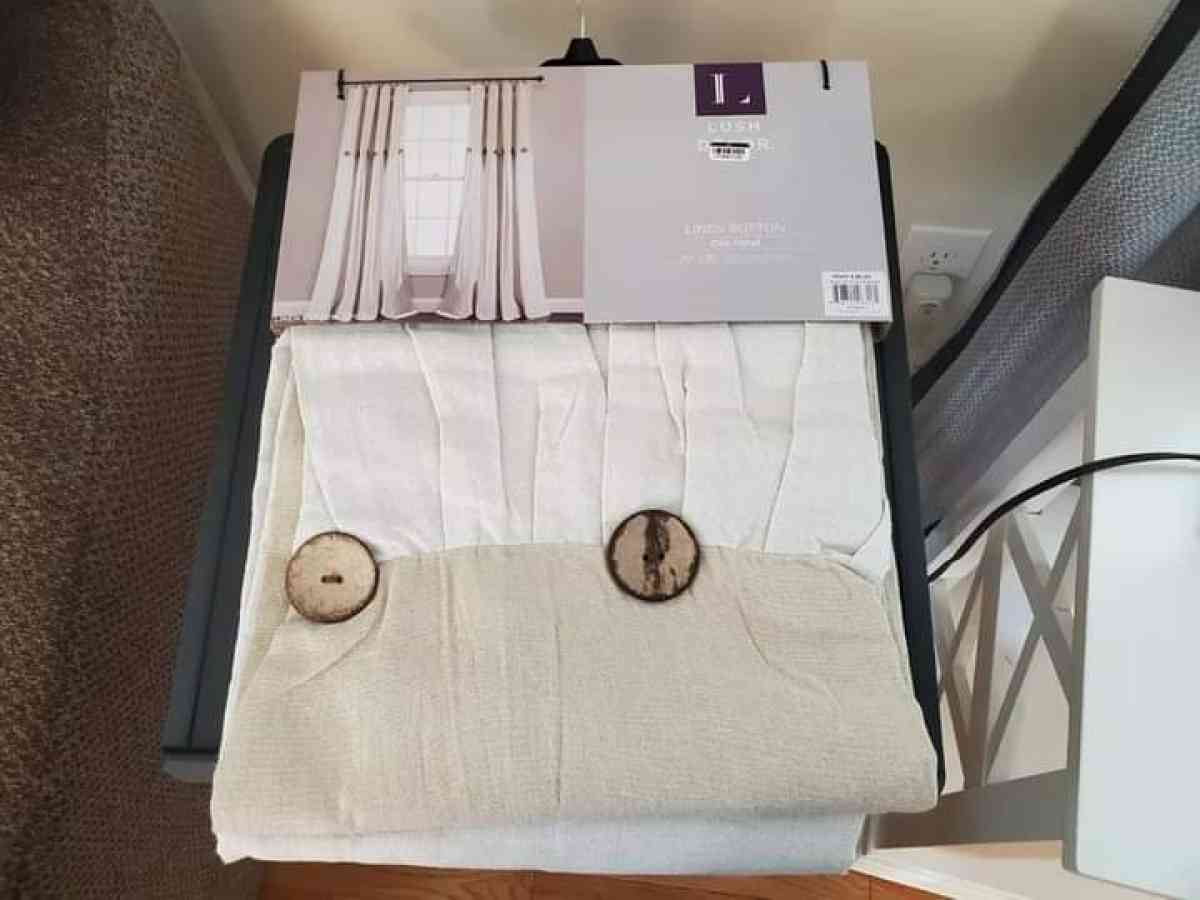 20 lush decor curtains one panel 40 X 84 linen button New