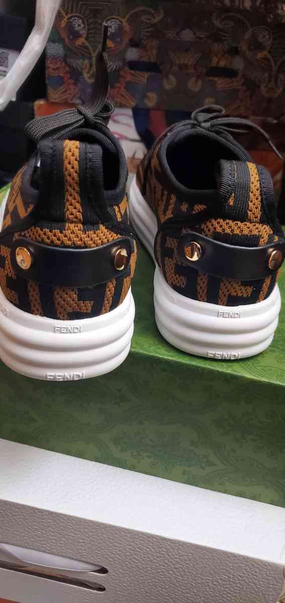 FBrown sneaker shoes