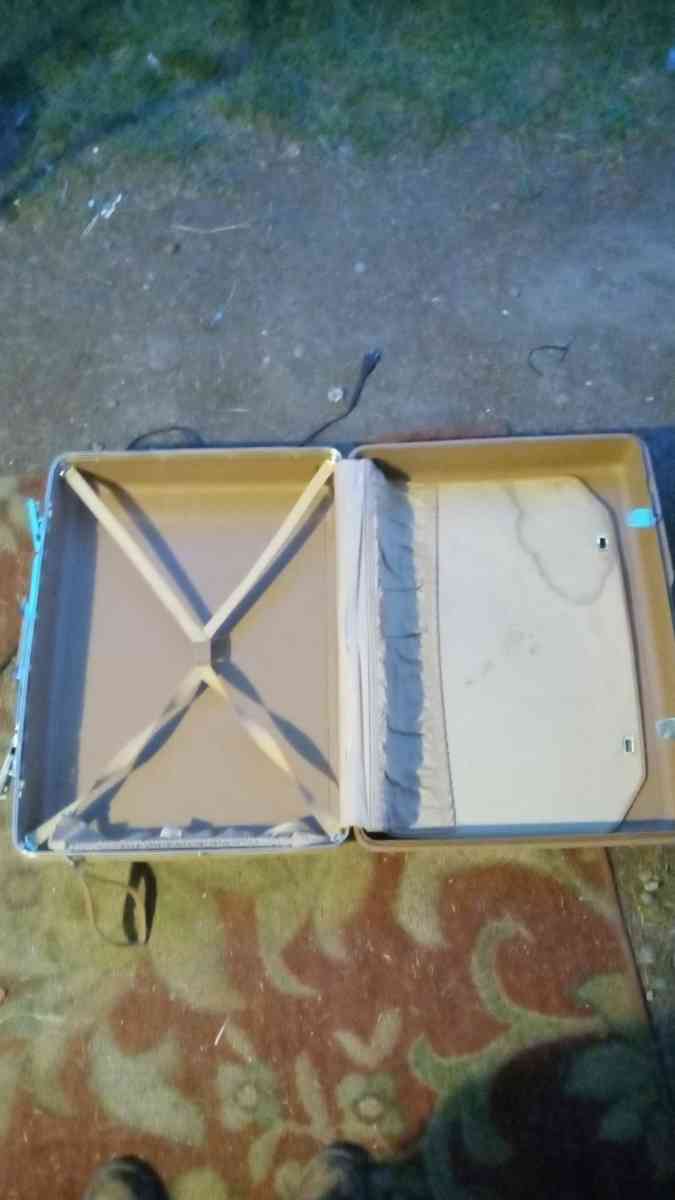 Vintage Cream Color Hard Shell Samsonite Suitcase