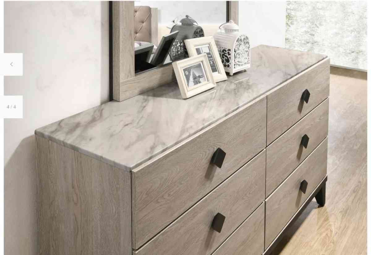 Bedroom set complete with premium quality and colors