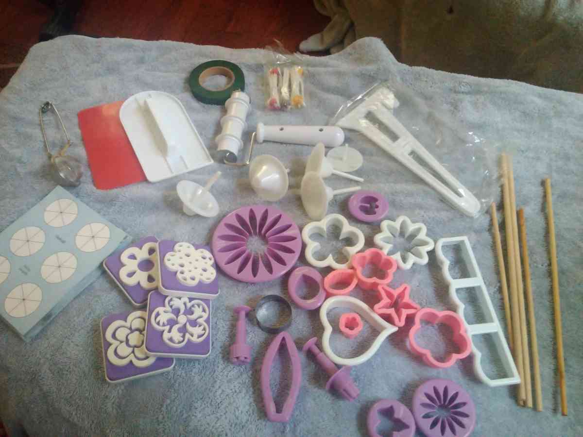 Wilton ultimate decorating kit