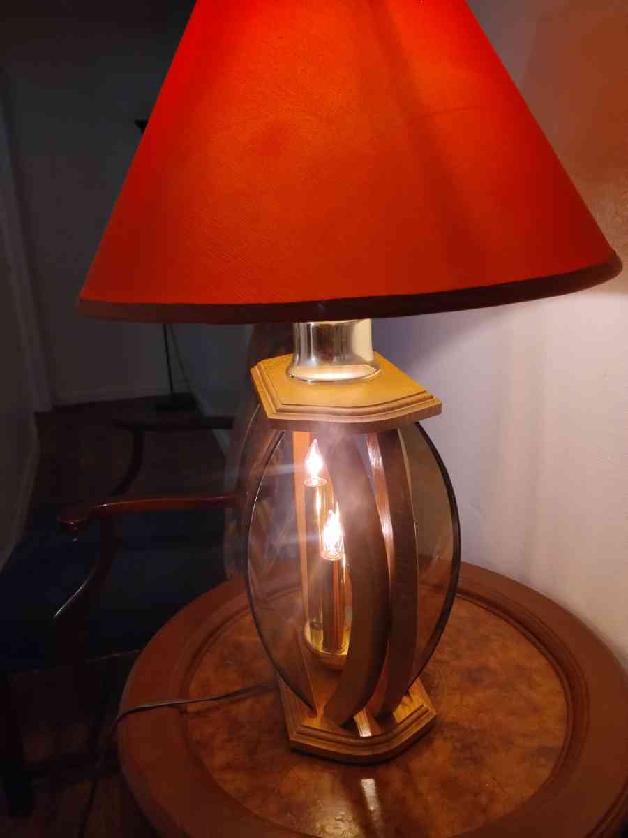 2 like new lamps