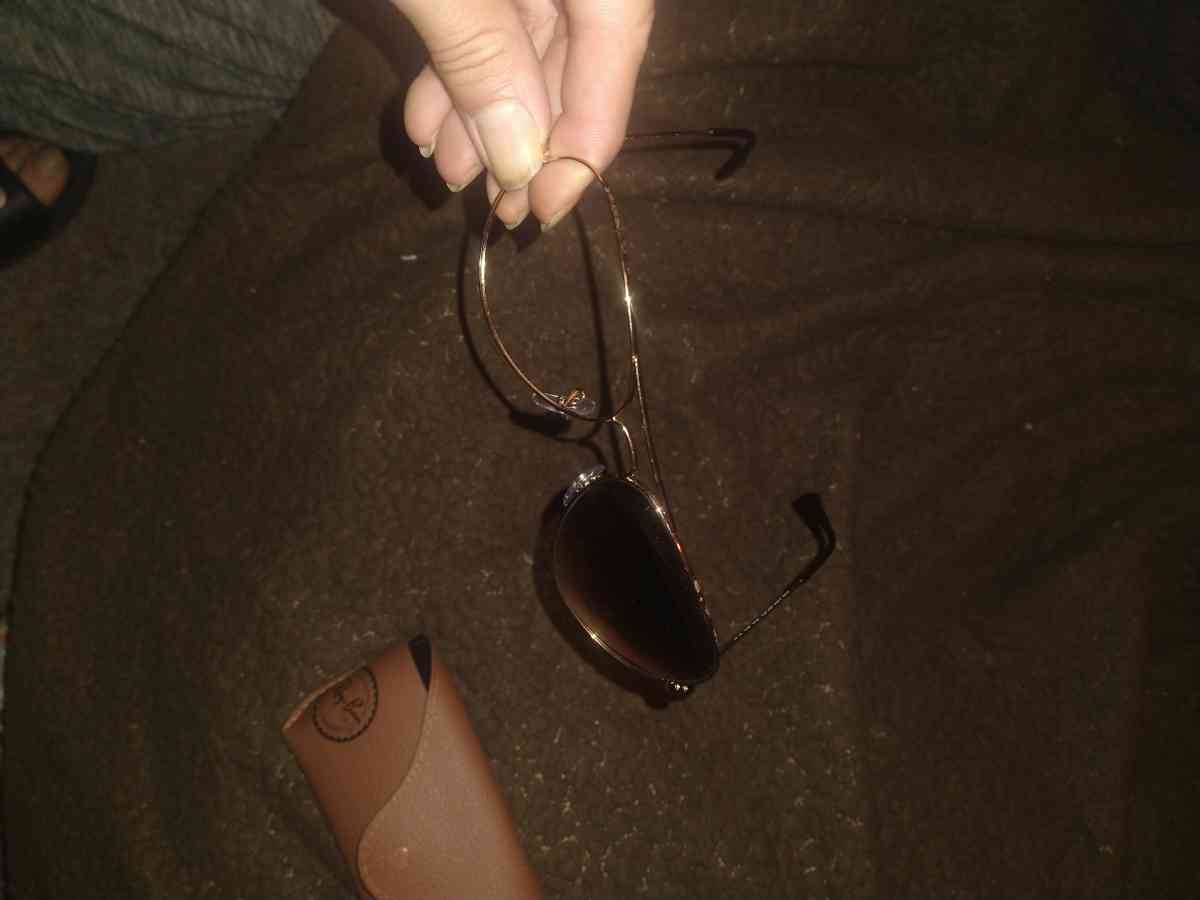 ray bans gold aviator with missing lens