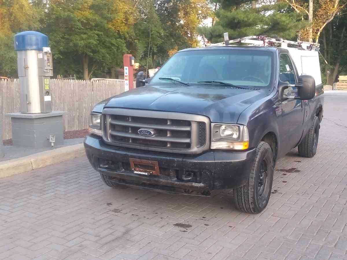 Ford 250 2004 145 mil millas en buenas condiciones