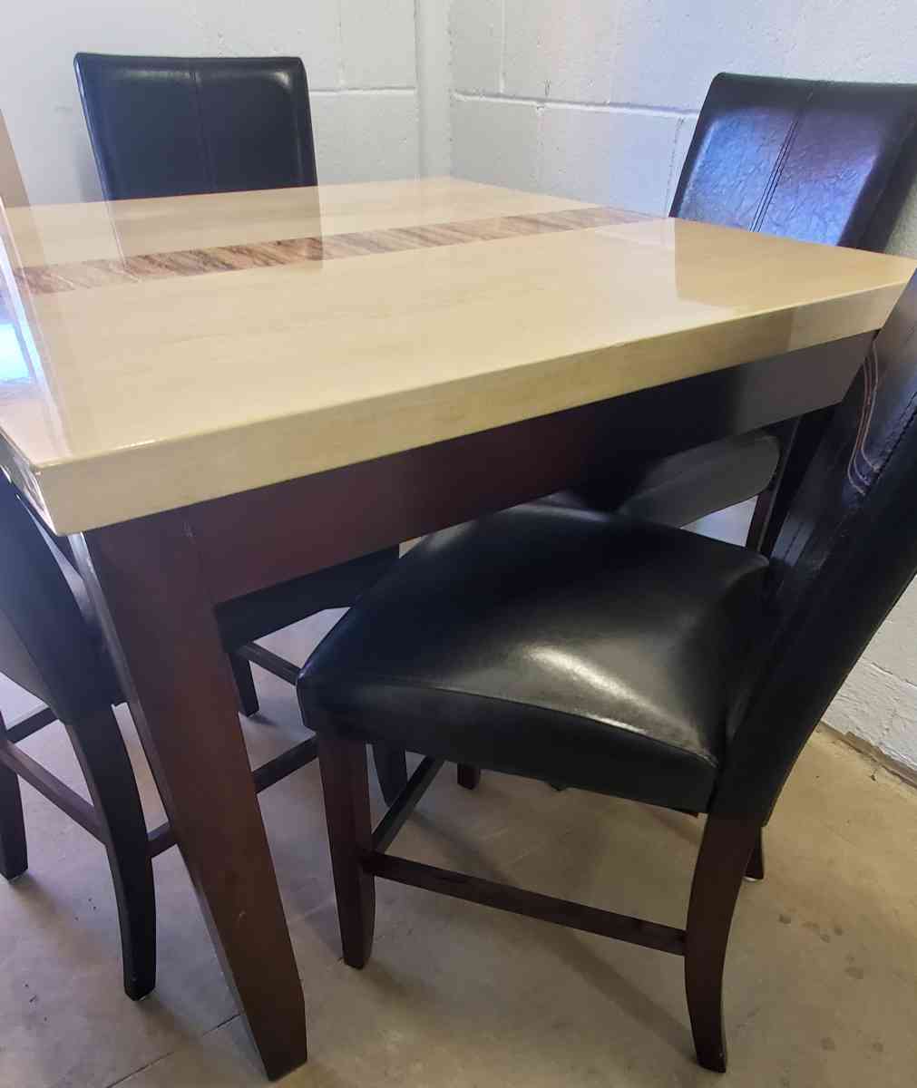Dining set
