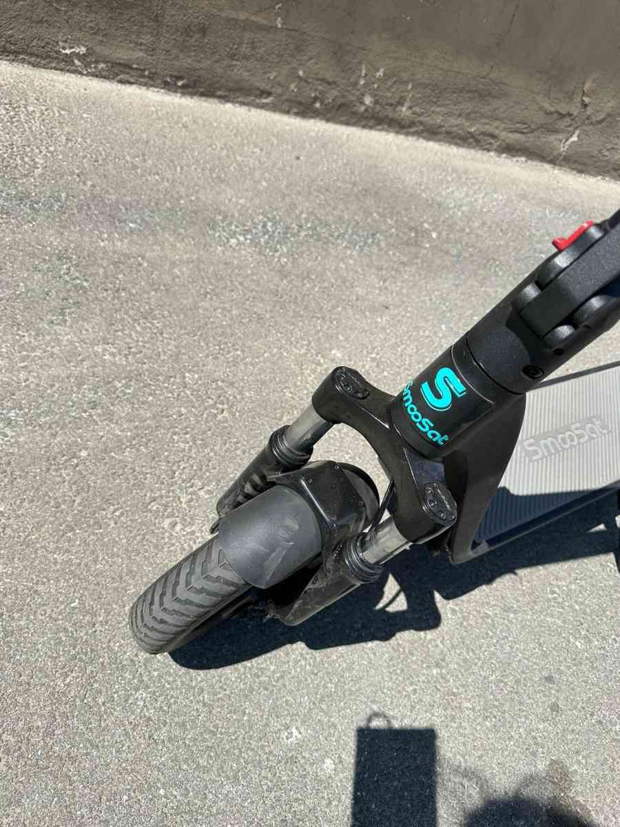 Electric Folding Scooter APP control 30 Miles Real Range Up