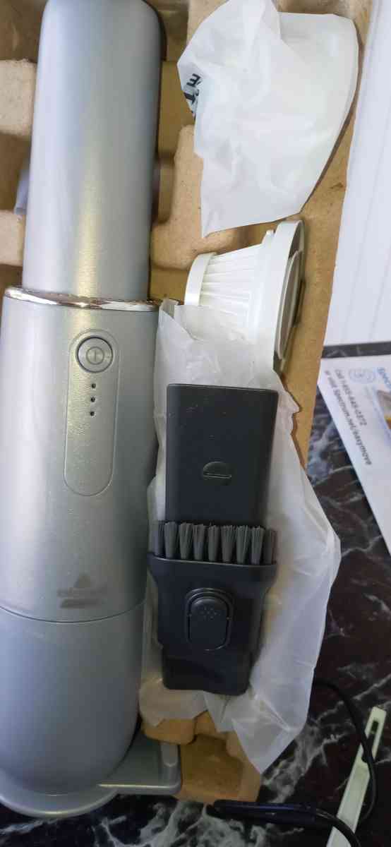 Rechargeable Vacuum Cleaner