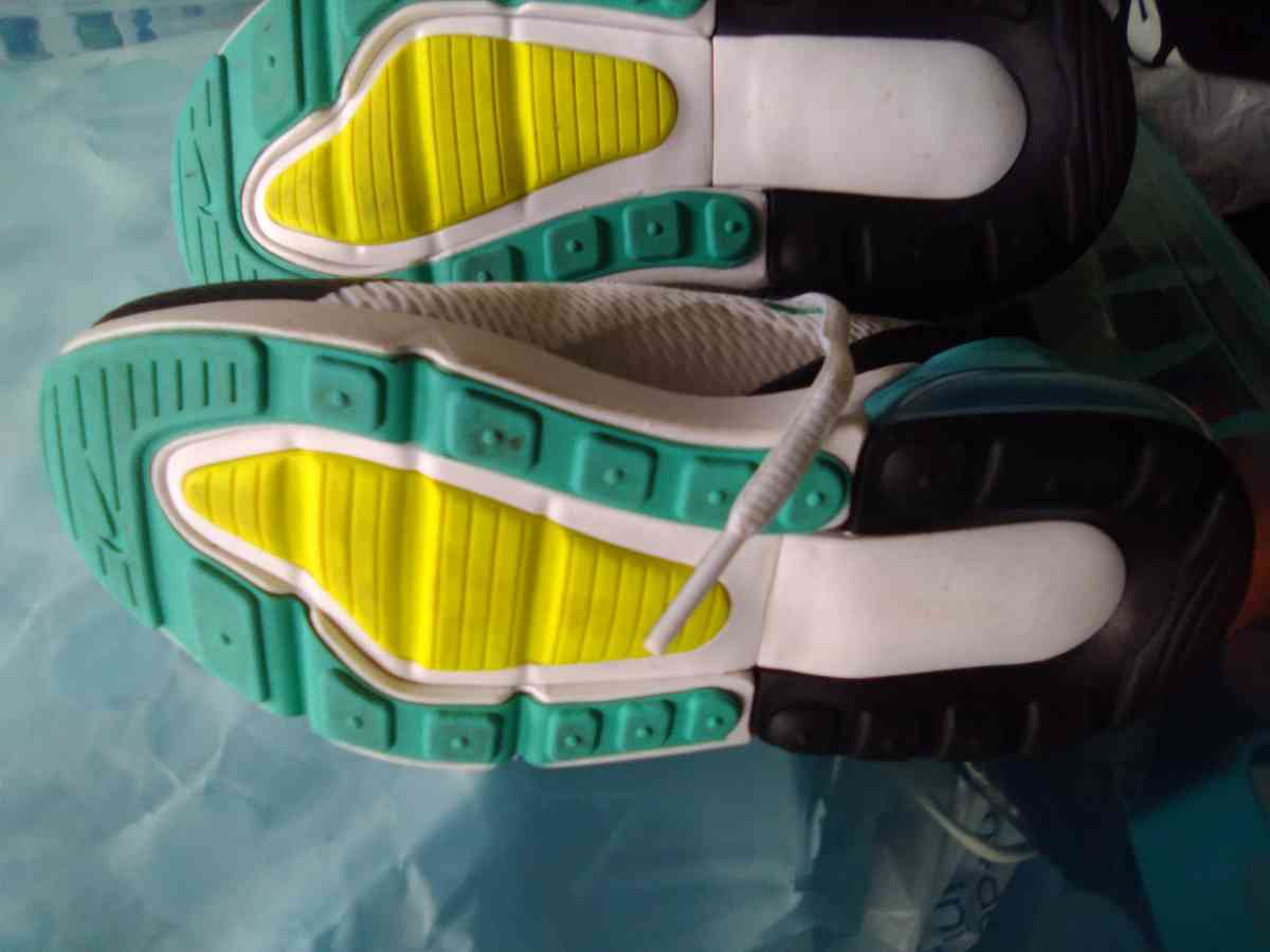 Nike Air Max 270 sneakers  kids