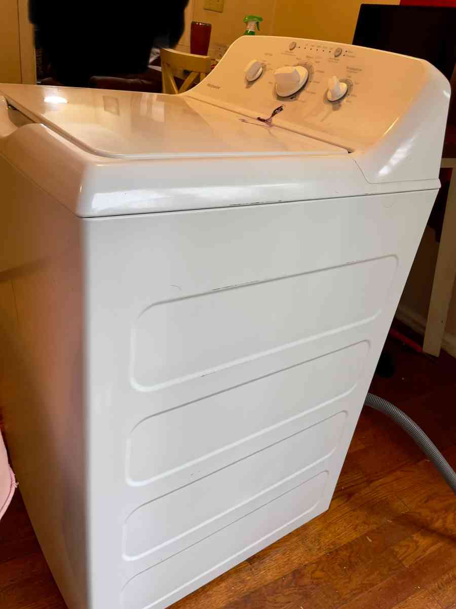 Hotpoint HTW240ASKWS 38 Cu Ft White Top Load Washer