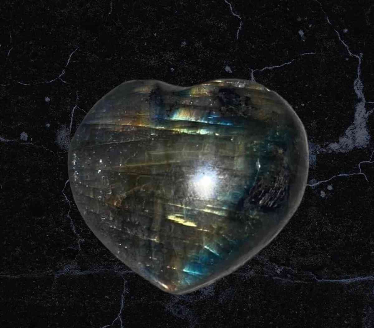 Rainbow Flash Labradorite Heart