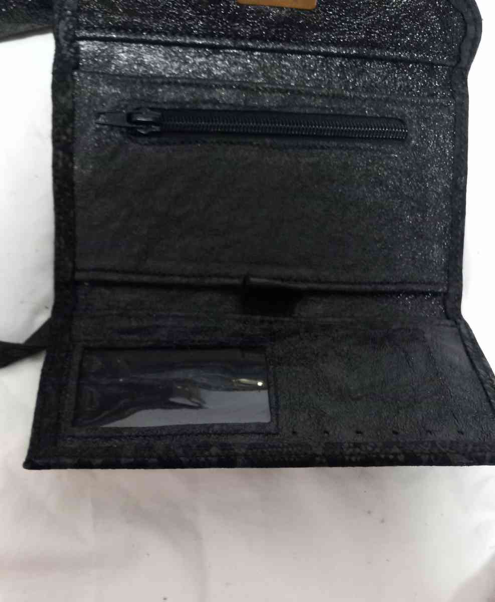 Genuine leather purse and matching wallet set