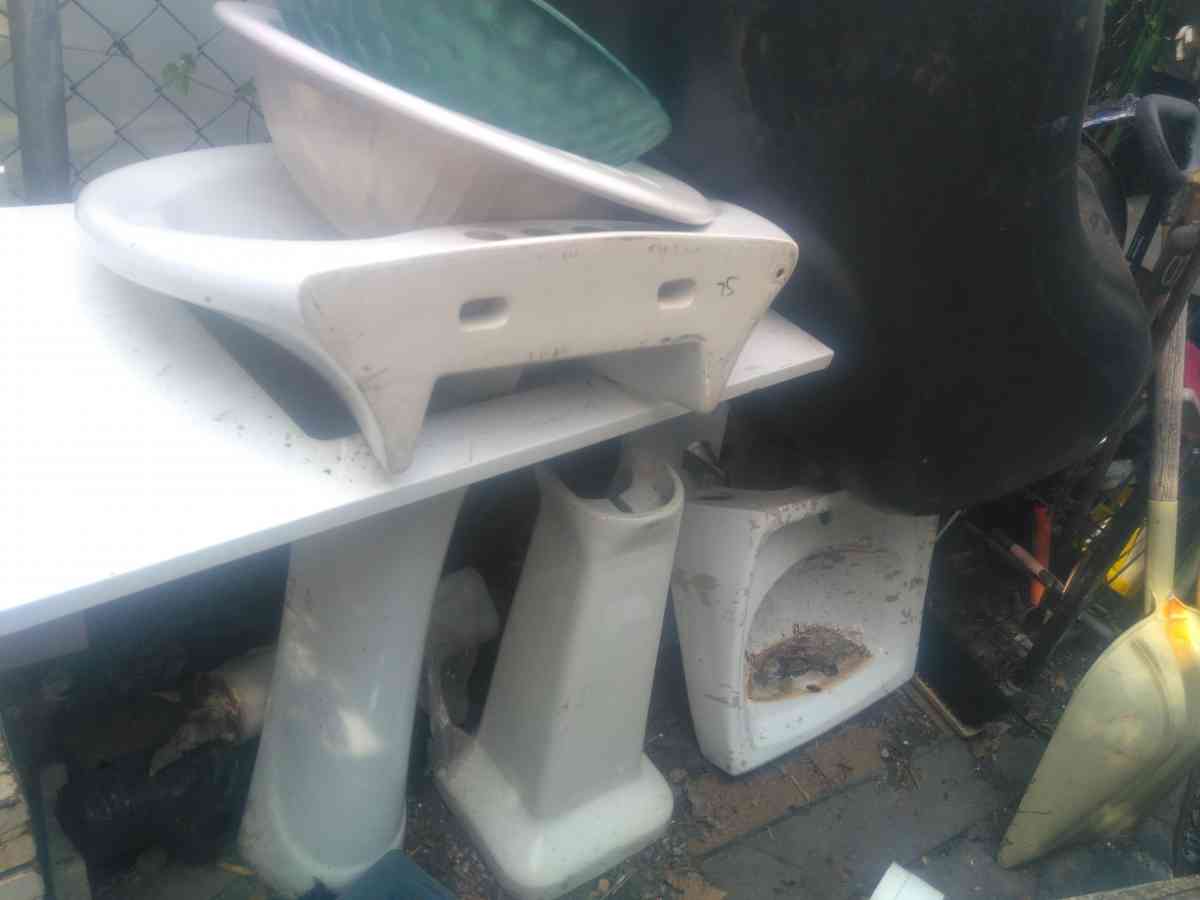 sinks and pedestal