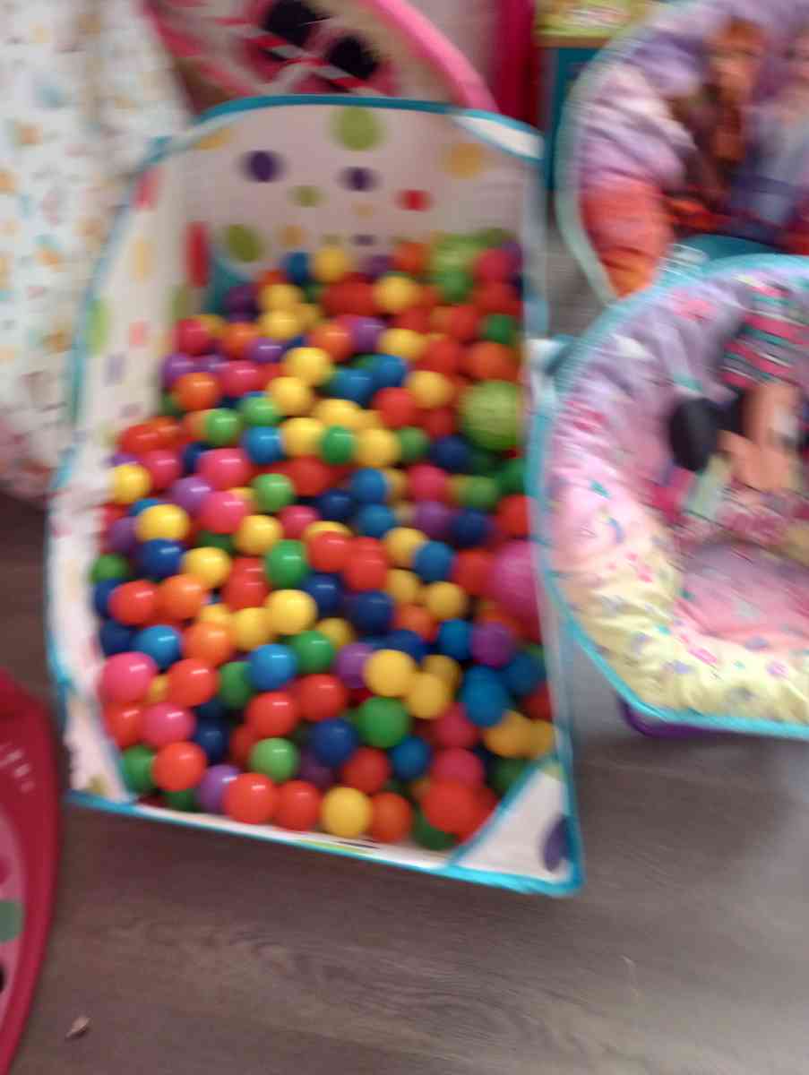 two bedroom apartments for sale everything must go 2000 for