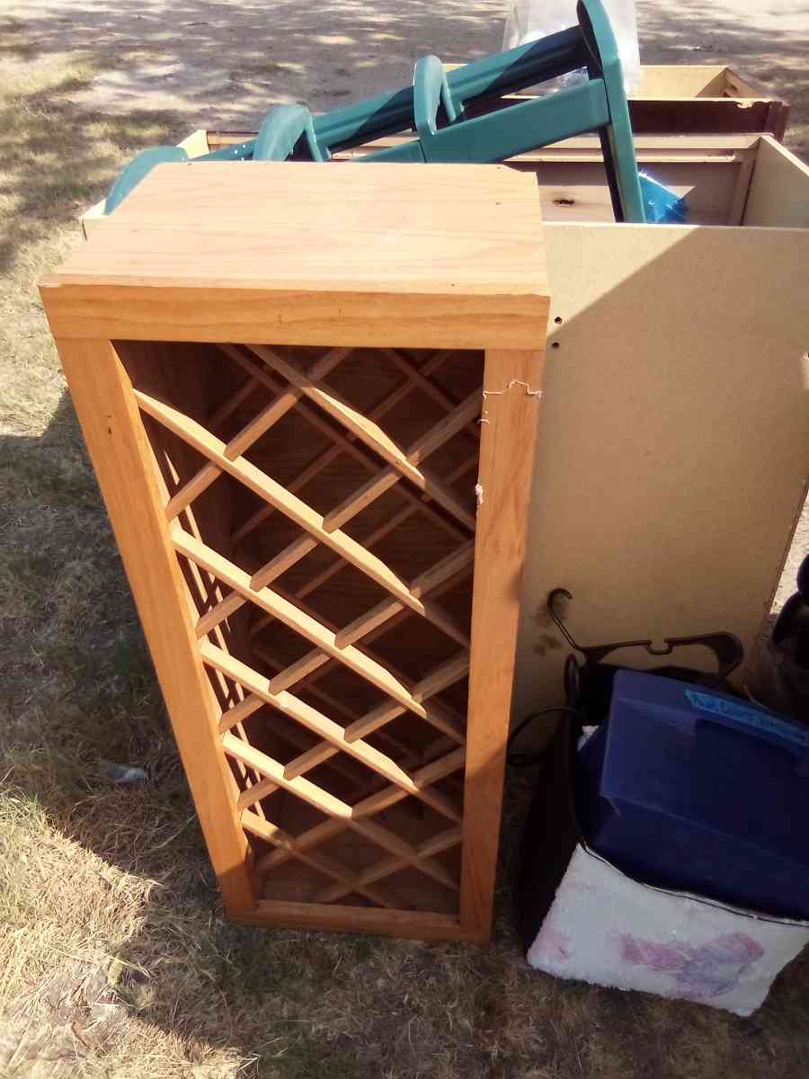 I am selling this stuff that can be put in the office like