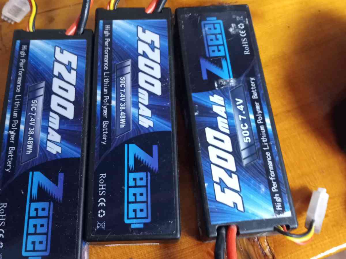 Redcat Hexfly Quick Charger Plus 3 Batteries Like New