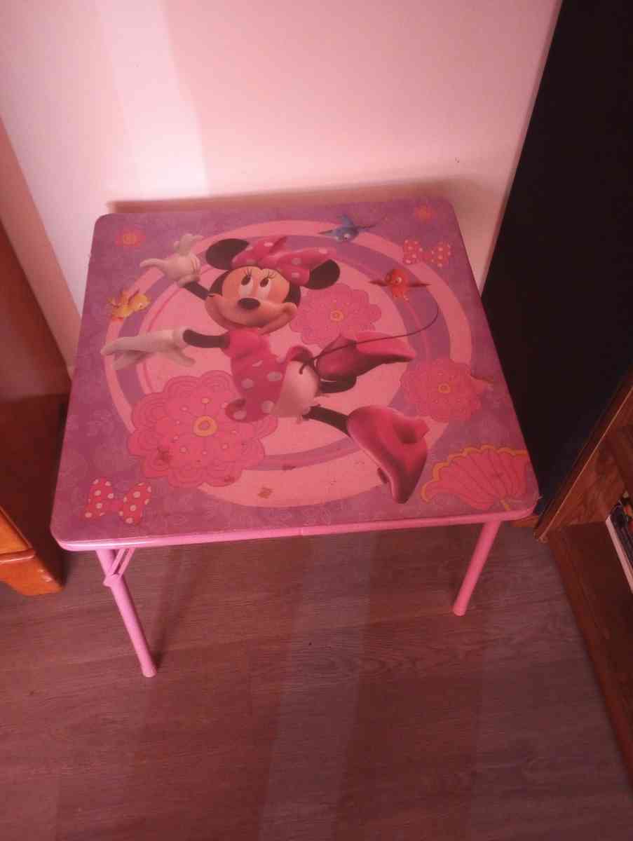 two bedroom apartment everything must go 2000 for everything