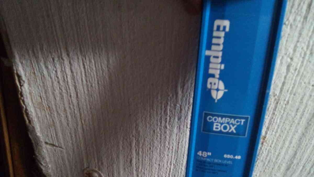 Empire Compact Level