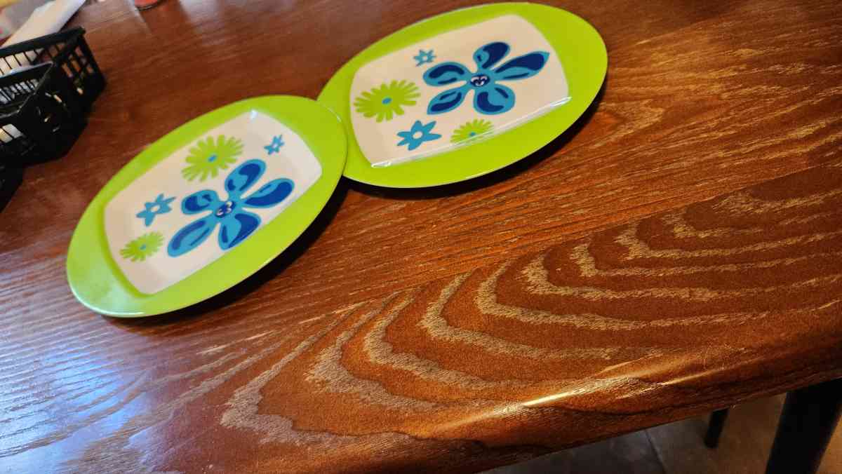 set Of flower plates