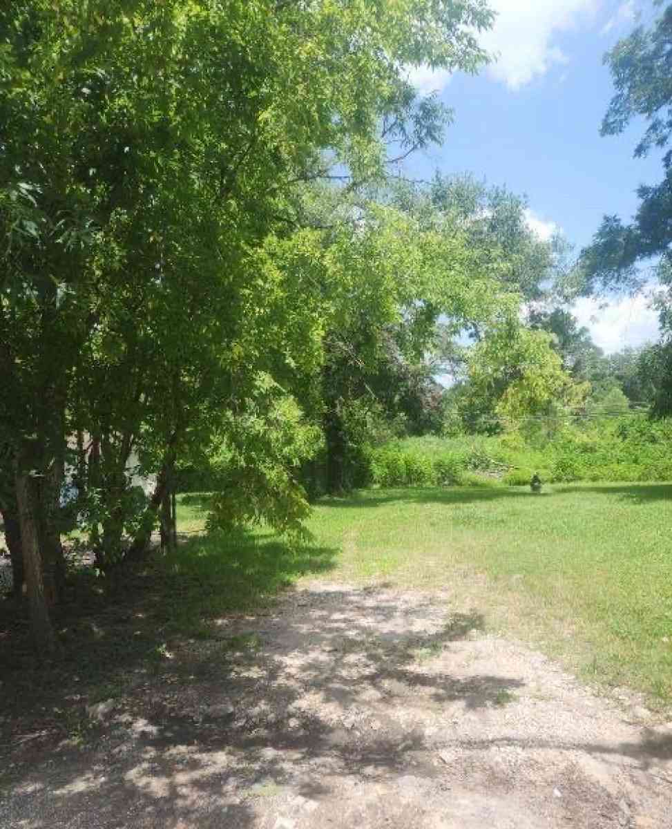 1 lot for sale 63 X 90 in North Houston