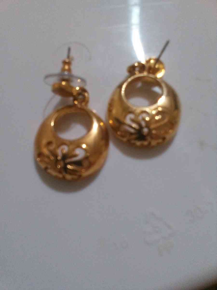 Womens Earrings