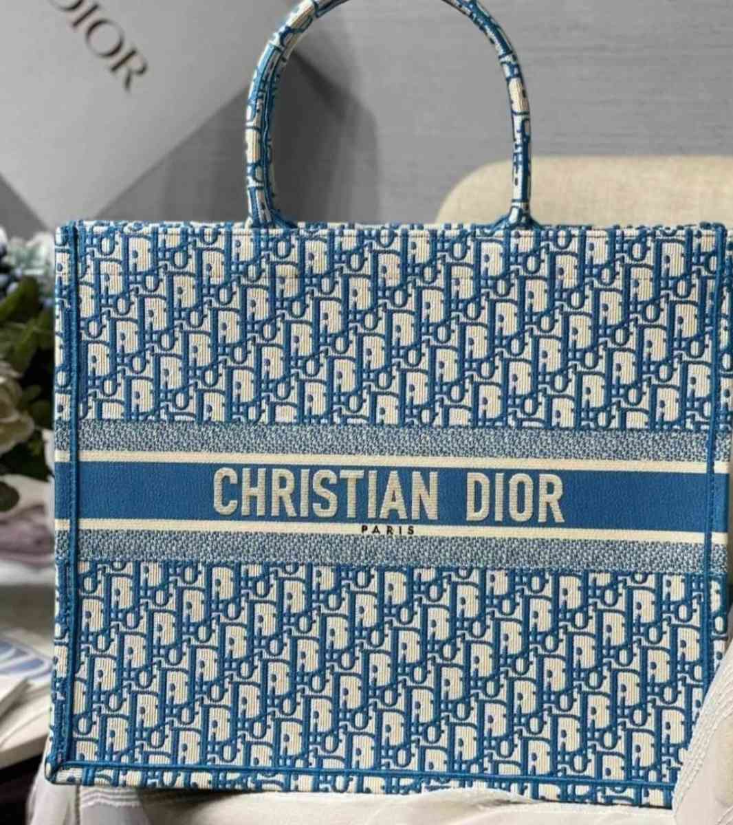 blue Tote bag