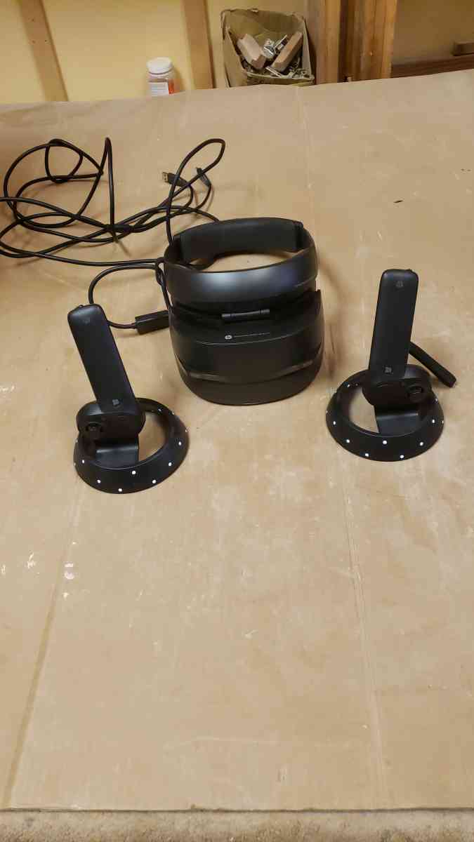 vr headset and wands