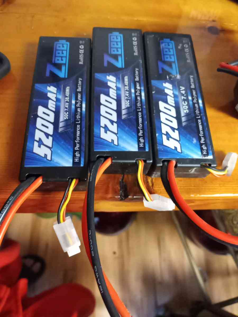 Redcat Hexfly Quick Charger Plus 3 Batteries Like New