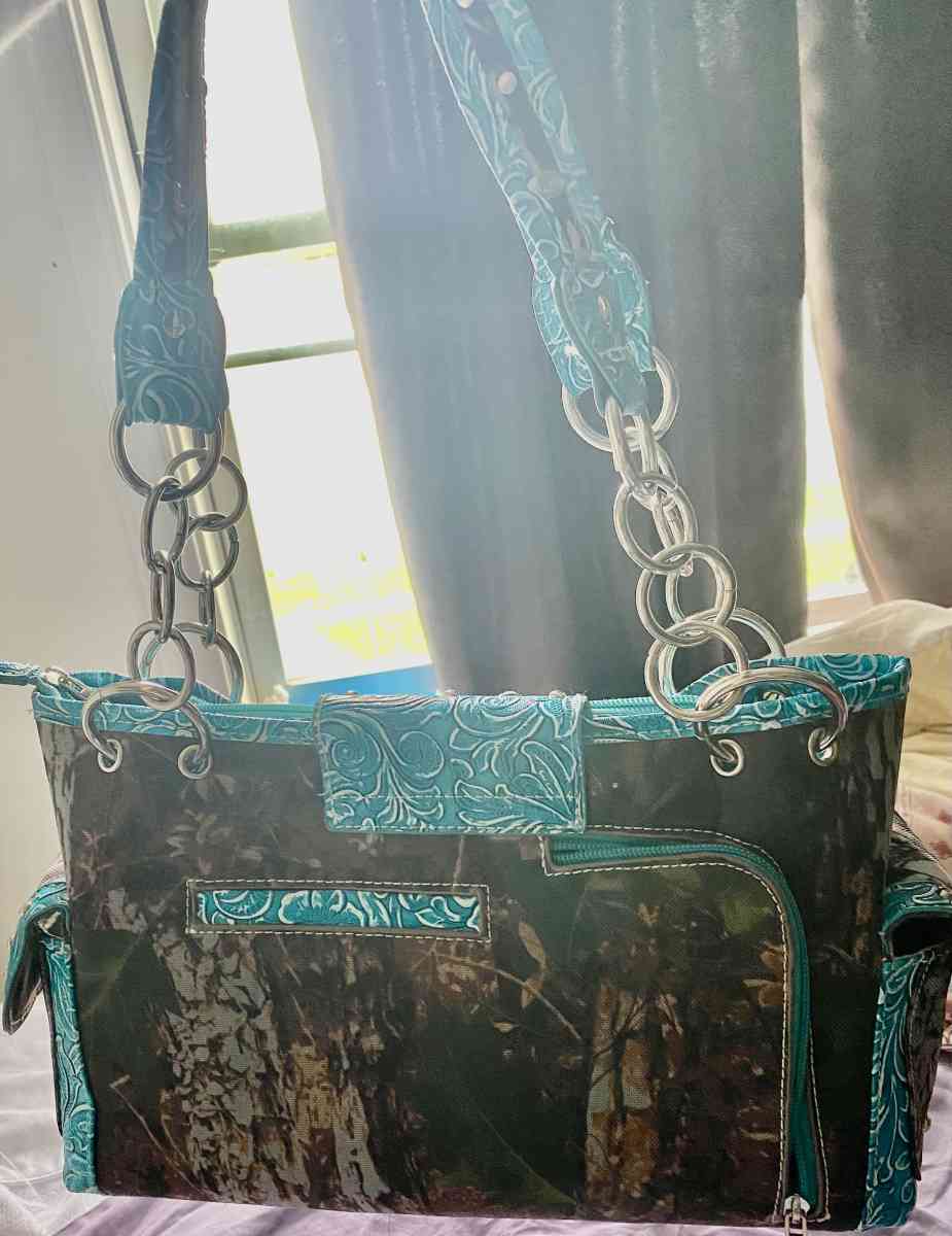 camo purse with a camo wallet
