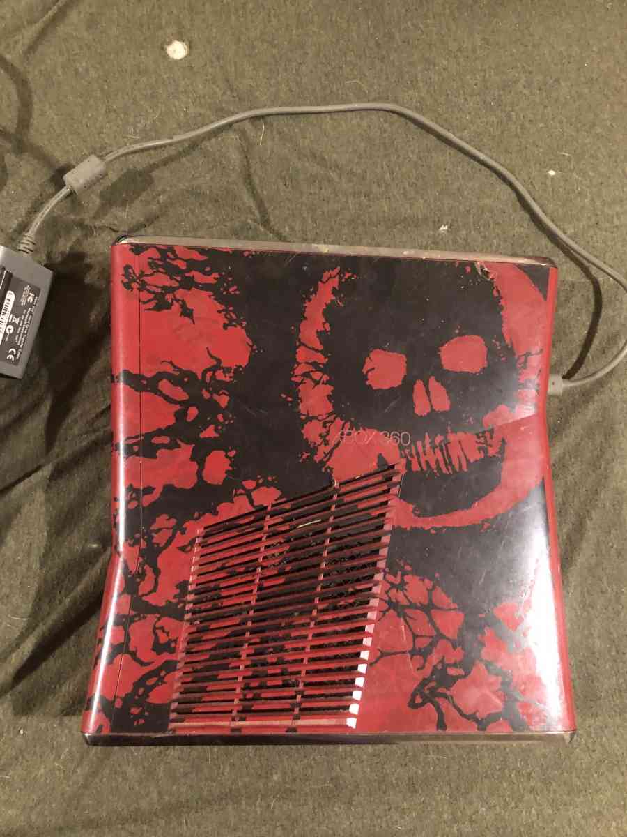 Xbox 360 and 1 game controller