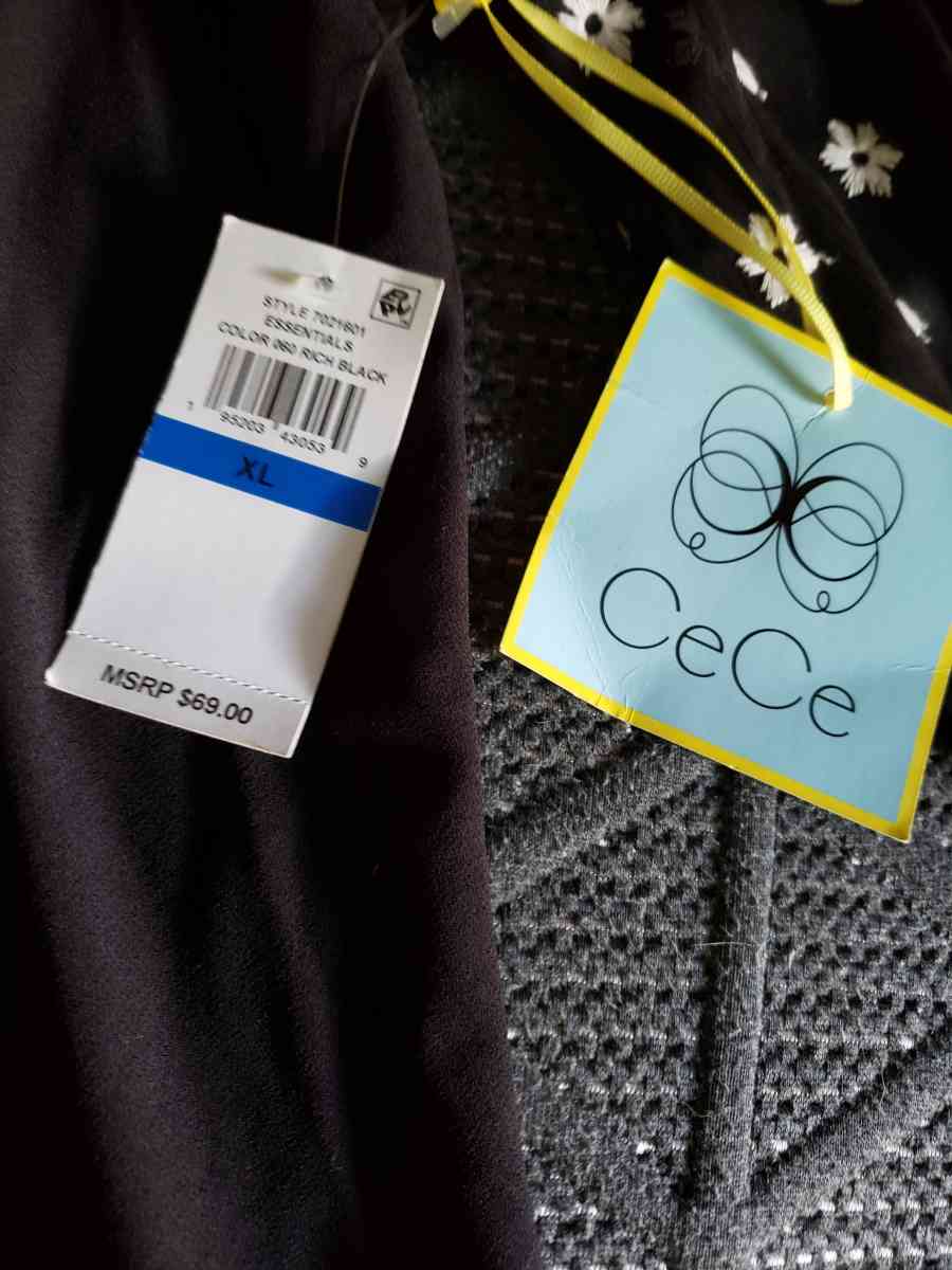 An xLarge black Short with Little White Daisys