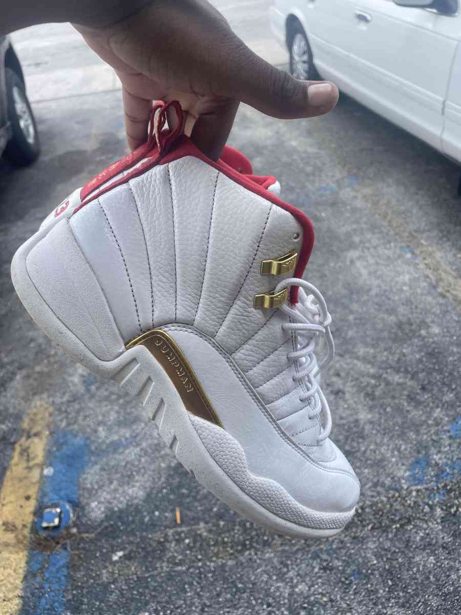 Jordan Retro 12