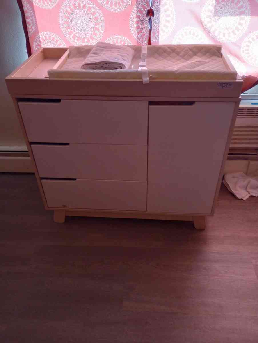 two bedroom apartment everything must go 2000