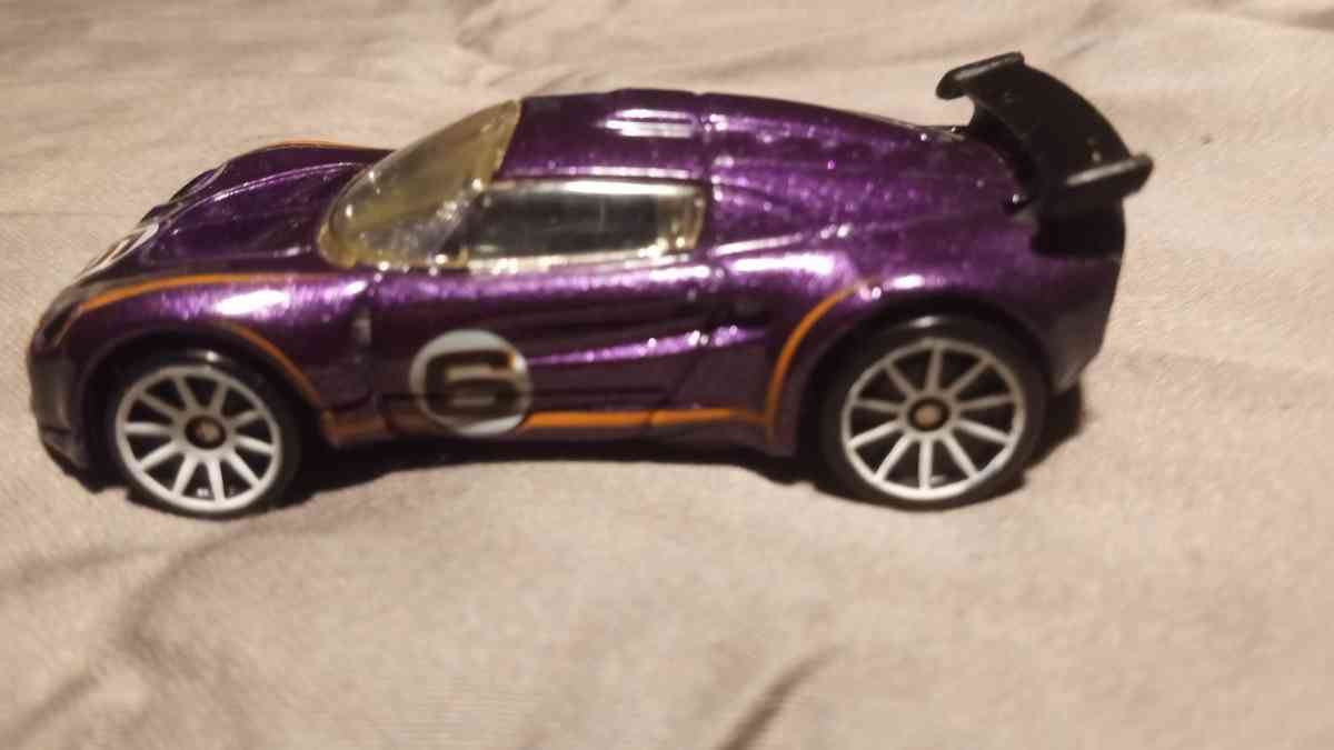 Hot wheels Metallica purple lotus spirit Elise mainline