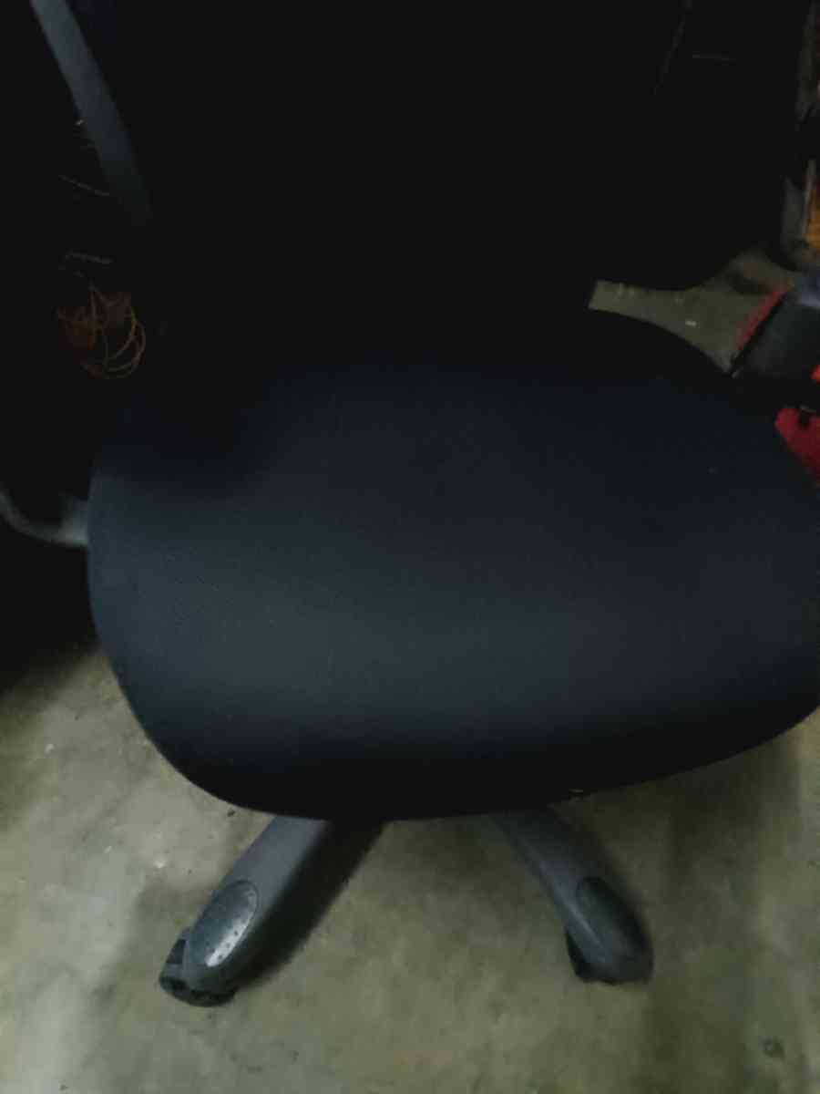 executive office chair