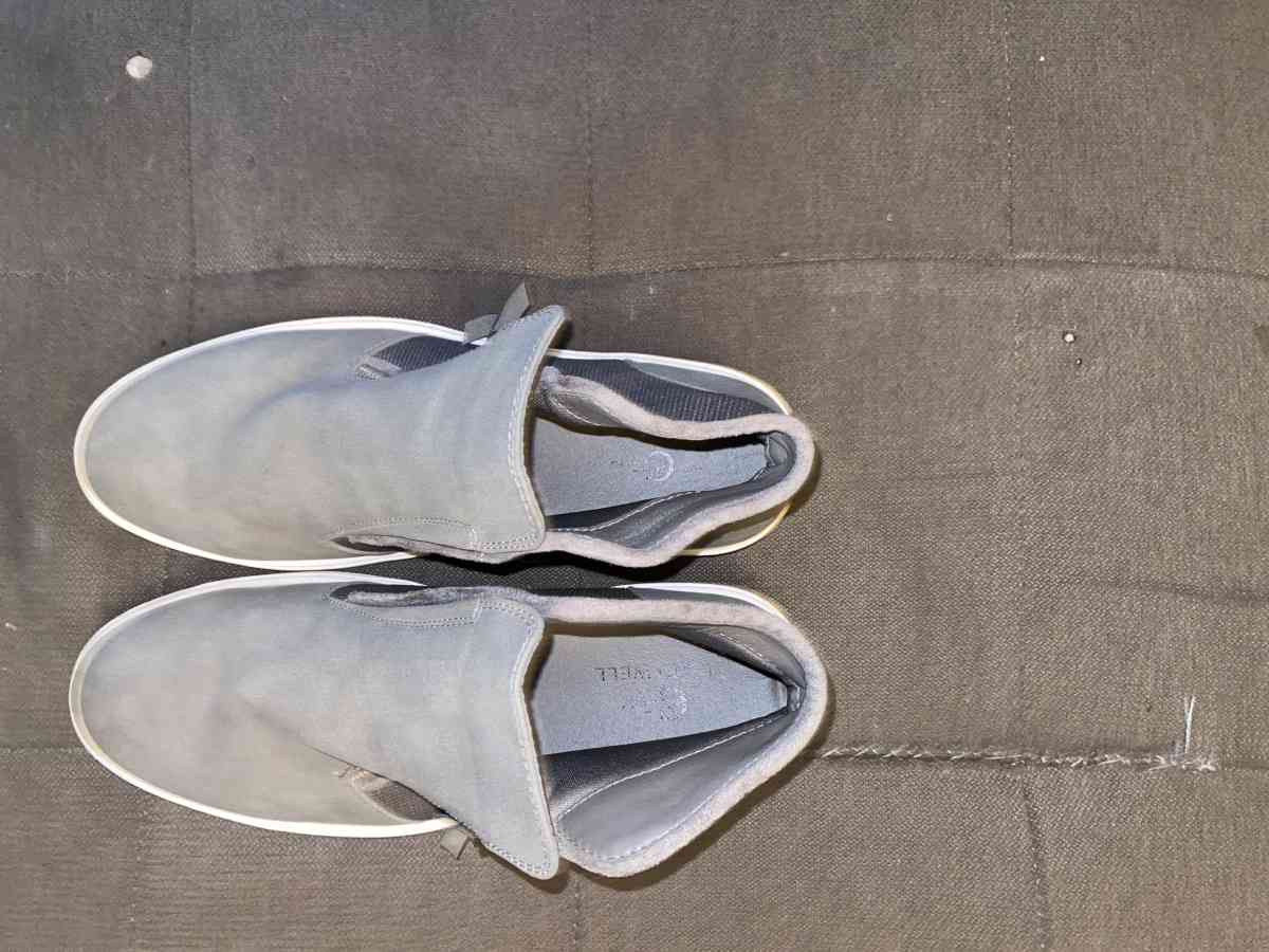 womens shoes size 10M