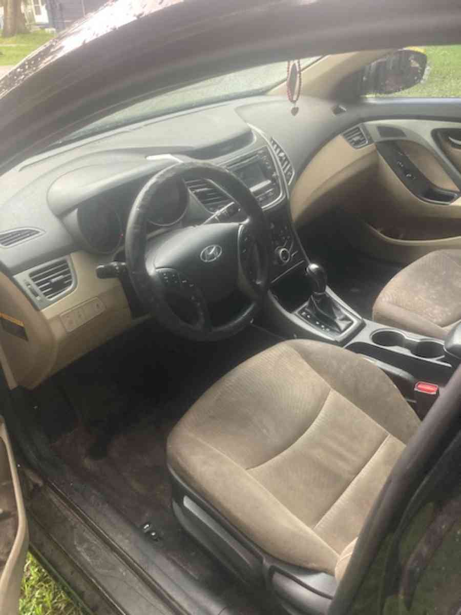 Hyundai Elantra 2015