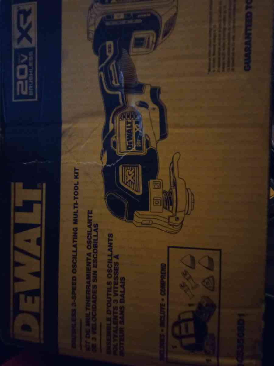 DeWalt brushless 3 speed oscillating multi tool kit