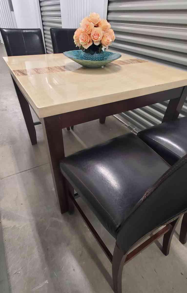 Dining set