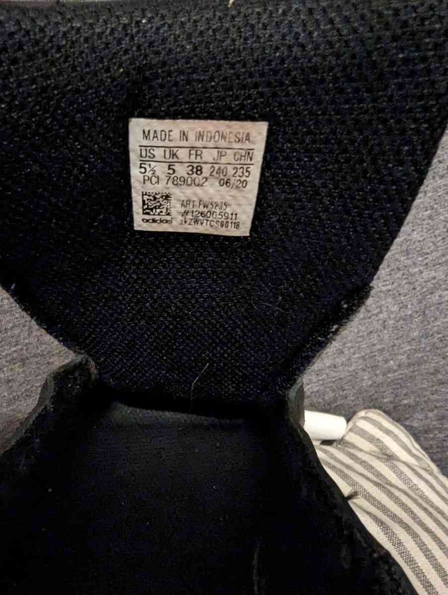 Adidas Superstar Sneakers