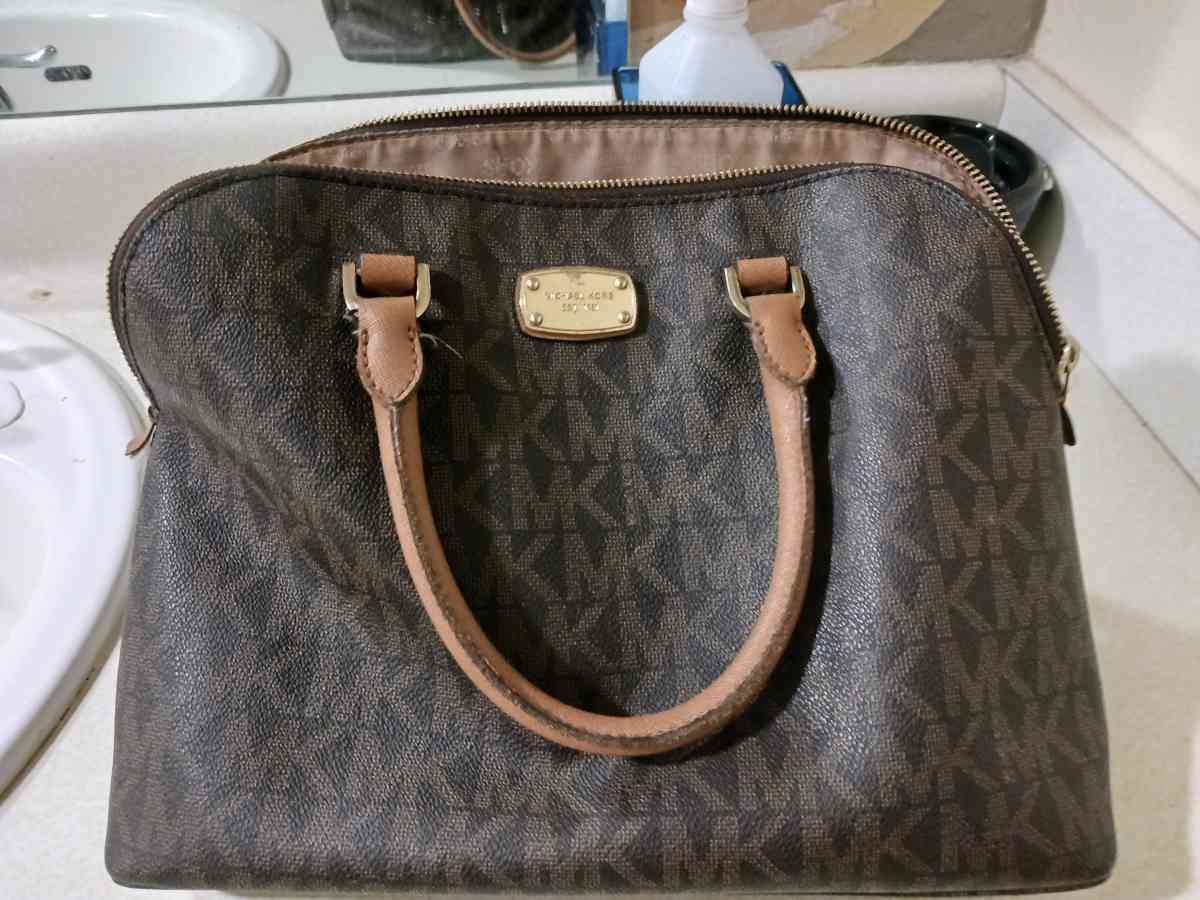 Micheal Kor Purse