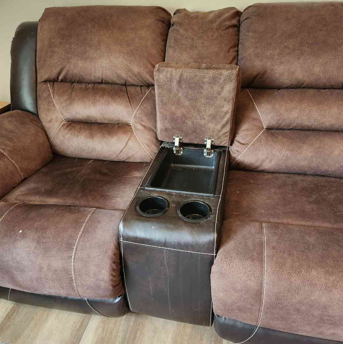 reclining love seat with console